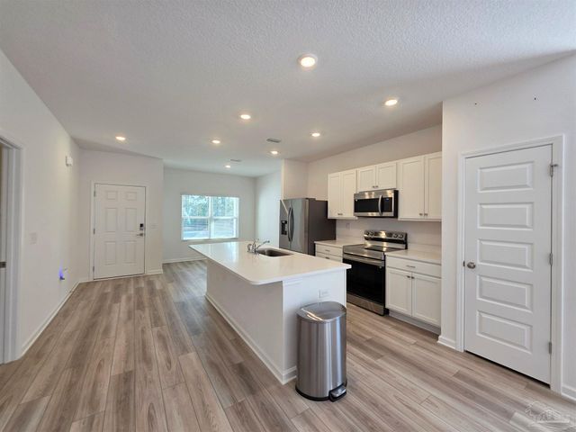 9613 Sagewood Dr, Pensacola, FL 32526