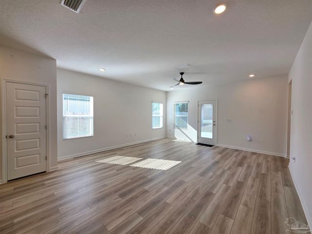 9613 Sagewood Dr, Pensacola, FL 32526