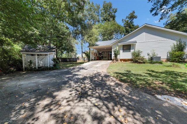 226 N Wesleyan Circle N, Macon, GA 31210