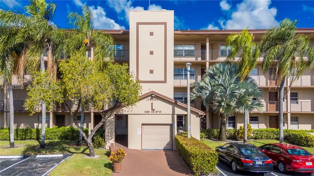 13105 SW 16th Ct 101L, Pembroke Pines, FL 33027