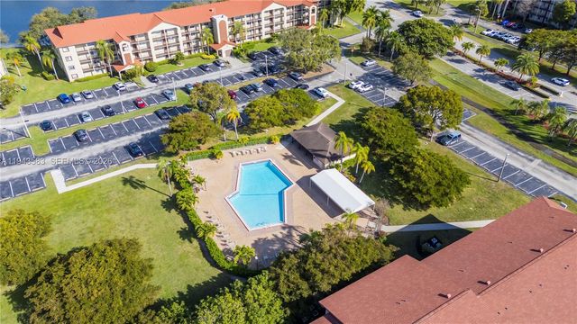 13105 SW 16th Ct 101L, Pembroke Pines, FL 33027