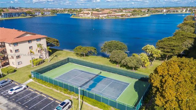 13105 SW 16th Ct 101L, Pembroke Pines, FL 33027