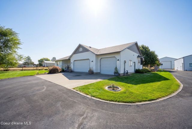 9870 W Gallop LN, Post Falls, ID 83854