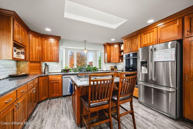 9870 W Gallop LN, Post Falls, ID 83854