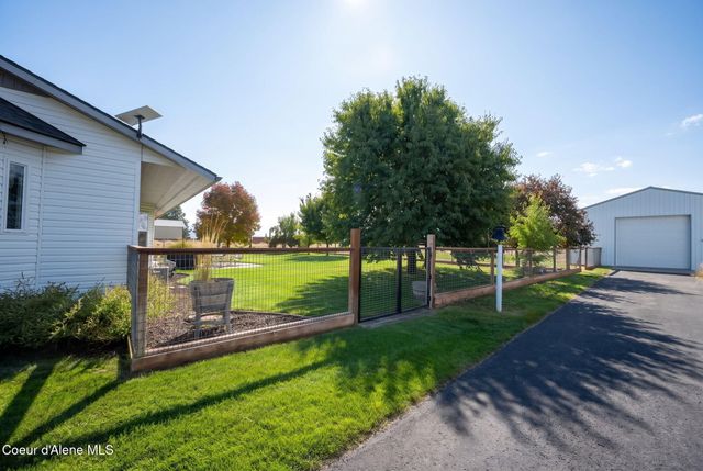 9870 W Gallop LN, Post Falls, ID 83854