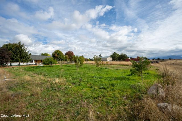 9870 W Gallop LN, Post Falls, ID 83854
