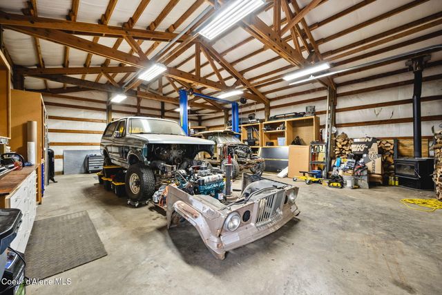9870 W Gallop LN, Post Falls, ID 83854