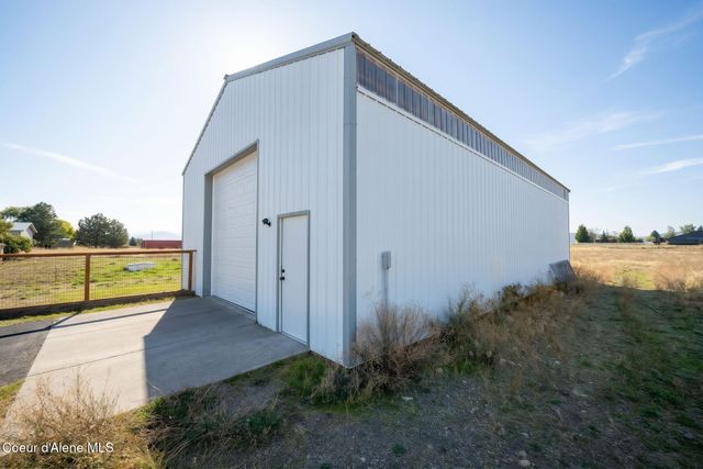 9870 W Gallop LN, Post Falls, ID 83854