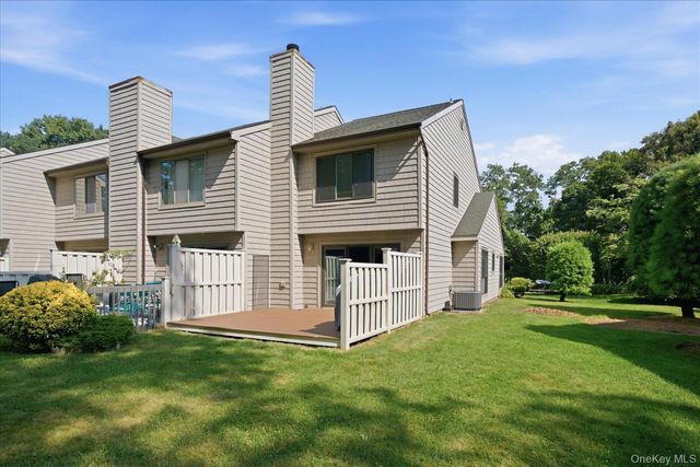 112 Beecher Avenue Extension, East Islip, NY 11730