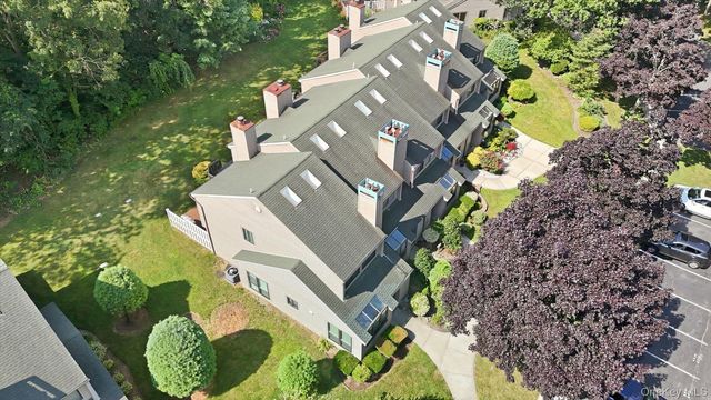 112 Beecher Avenue Extension, East Islip, NY 11730