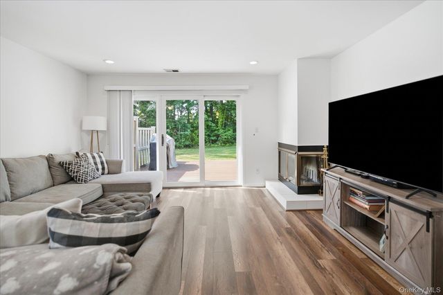 112 Beecher Avenue Extension, East Islip, NY 11730