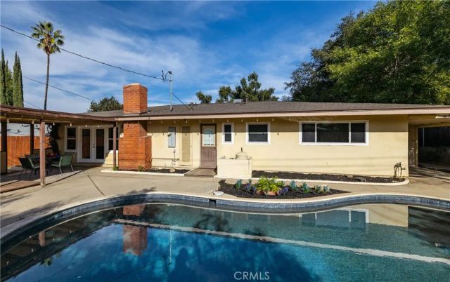 624 Nottingham, Redlands, CA 92373