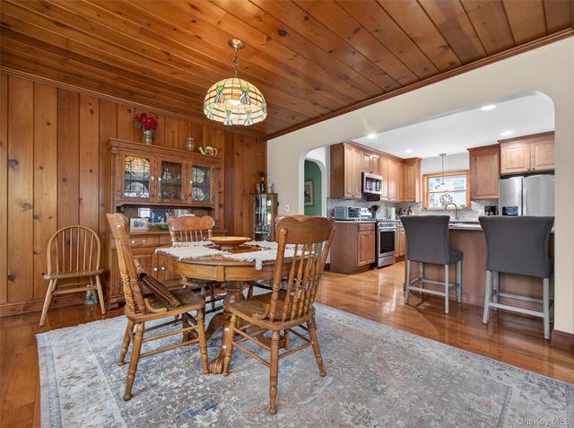 43 Shady Lane, Bardonia, NY 10954