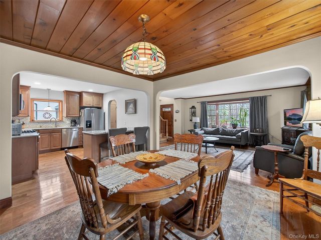 43 Shady Lane, Bardonia, NY 10954