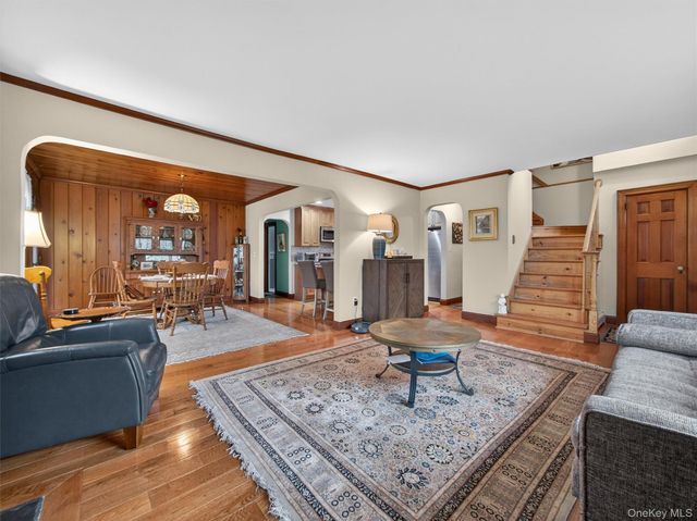 43 Shady Lane, Bardonia, NY 10954