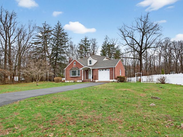 43 Shady Lane, Bardonia, NY 10954
