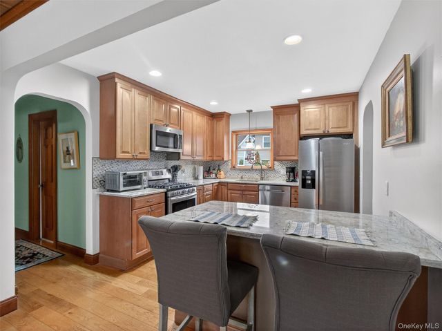 43 Shady Lane, Bardonia, NY 10954