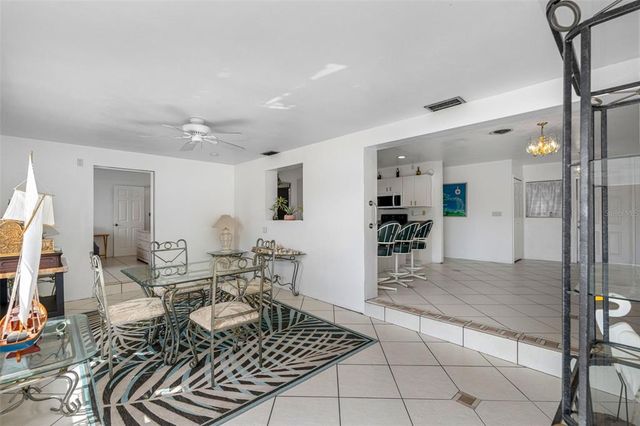 11220 9TH STREET E, Treasure Island, FL 33706