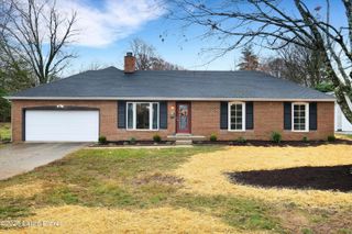 105 Sunset Dr, La Grange, KY 40031
