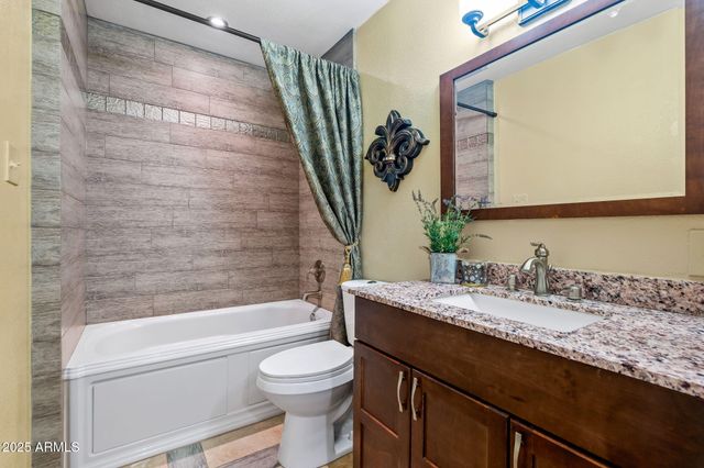 13217 N 65th Drive, Glendale, AZ 85304