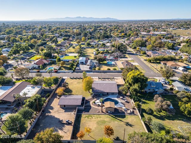 13217 N 65th Drive, Glendale, AZ 85304