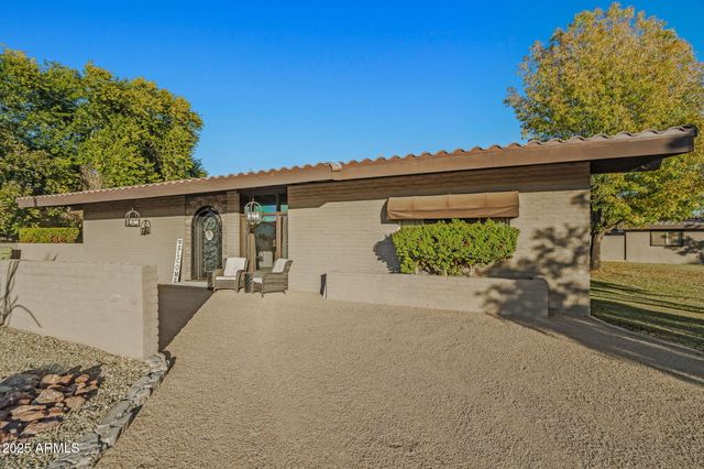 13217 N 65th Drive, Glendale, AZ 85304