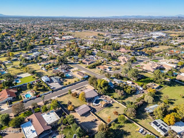 13217 N 65th Drive, Glendale, AZ 85304