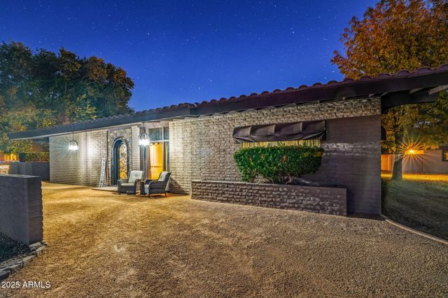 13217 N 65th Drive, Glendale, AZ 85304