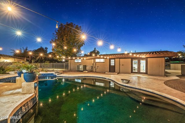 13217 N 65th Drive, Glendale, AZ 85304