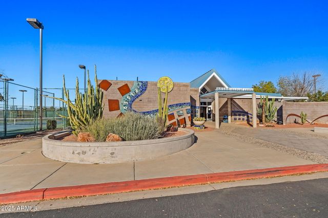 13217 N 65th Drive, Glendale, AZ 85304