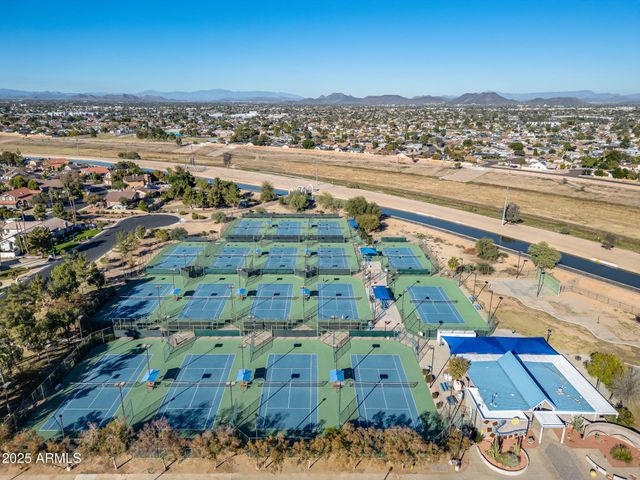 13217 N 65th Drive, Glendale, AZ 85304