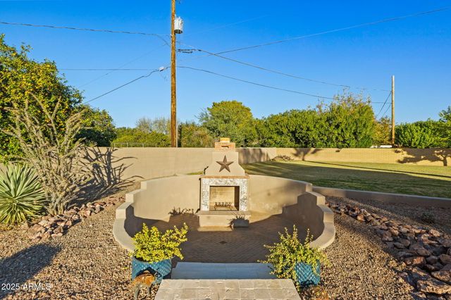 13217 N 65th Drive, Glendale, AZ 85304