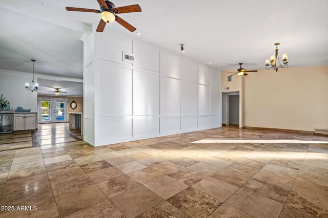 13217 N 65th Drive, Glendale, AZ 85304