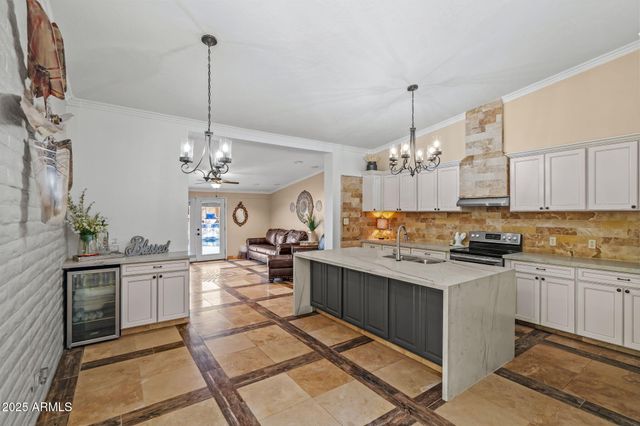 13217 N 65th Drive, Glendale, AZ 85304