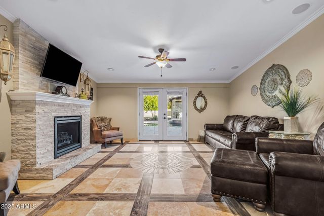 13217 N 65th Drive, Glendale, AZ 85304