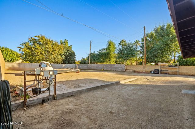 13217 N 65th Drive, Glendale, AZ 85304