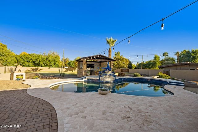 13217 N 65th Drive, Glendale, AZ 85304