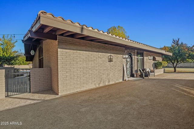 13217 N 65th Drive, Glendale, AZ 85304