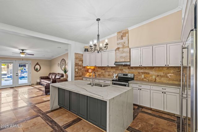 13217 N 65th Drive, Glendale, AZ 85304