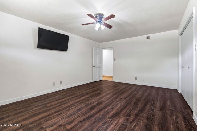 13217 N 65th Drive, Glendale, AZ 85304