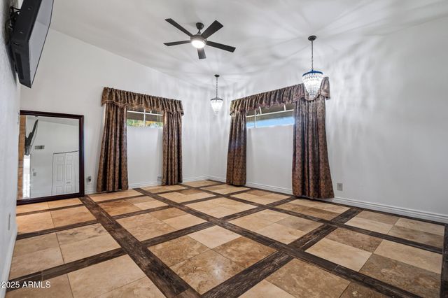 13217 N 65th Drive, Glendale, AZ 85304