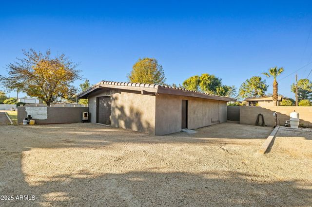 13217 N 65th Drive, Glendale, AZ 85304