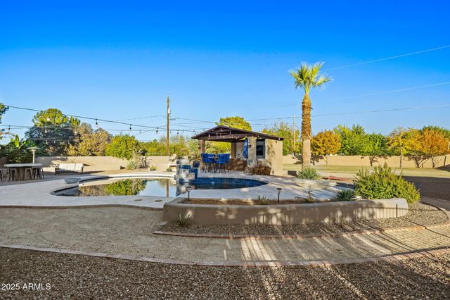 13217 N 65th Drive, Glendale, AZ 85304