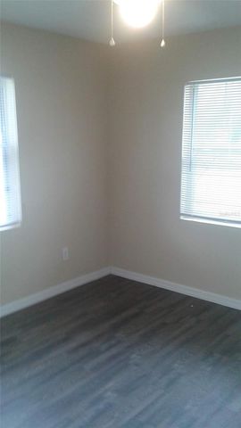 410 N HILL AVENUE, Deland, FL 32724
