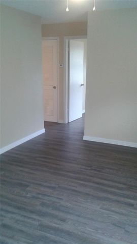 410 N HILL AVENUE, Deland, FL 32724