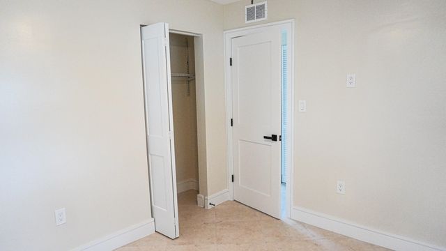 1502 AVENUE I B, Fort Pierce, FL 34950