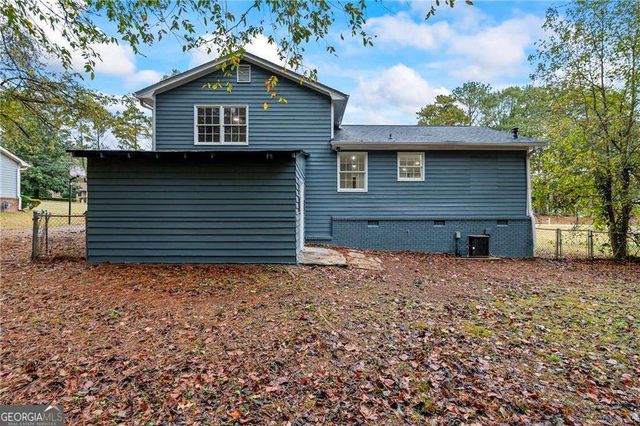 5211 Beechwood Forest Drive, Lithonia, GA 30038