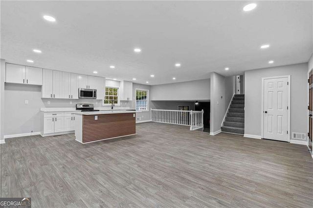 5211 Beechwood Forest Drive, Lithonia, GA 30038