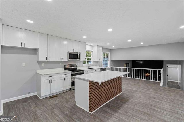 5211 Beechwood Forest Drive, Lithonia, GA 30038