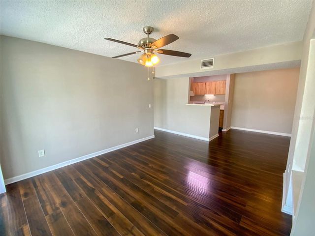 455 ALT 19 S 54, Palm Harbor, FL 34683
